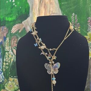 Elegant Gold Butterfly Necklace with Pearls